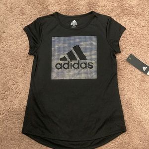 Adidas t-shirt